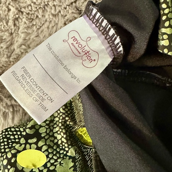 Revolution Black and Green Dance Costume (Kids or Small Adults) - Picture 3 of 7